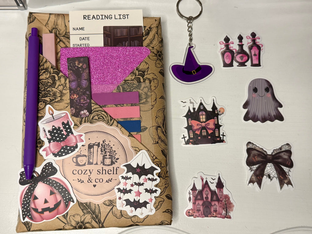 Spooky Chapters Blind Date Bookish Bundle 👻
