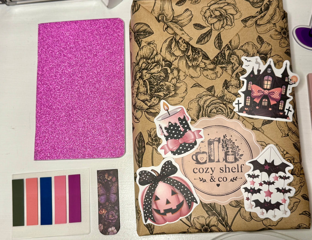 Spooky Chapters Blind Date Bookish Bundle 👻