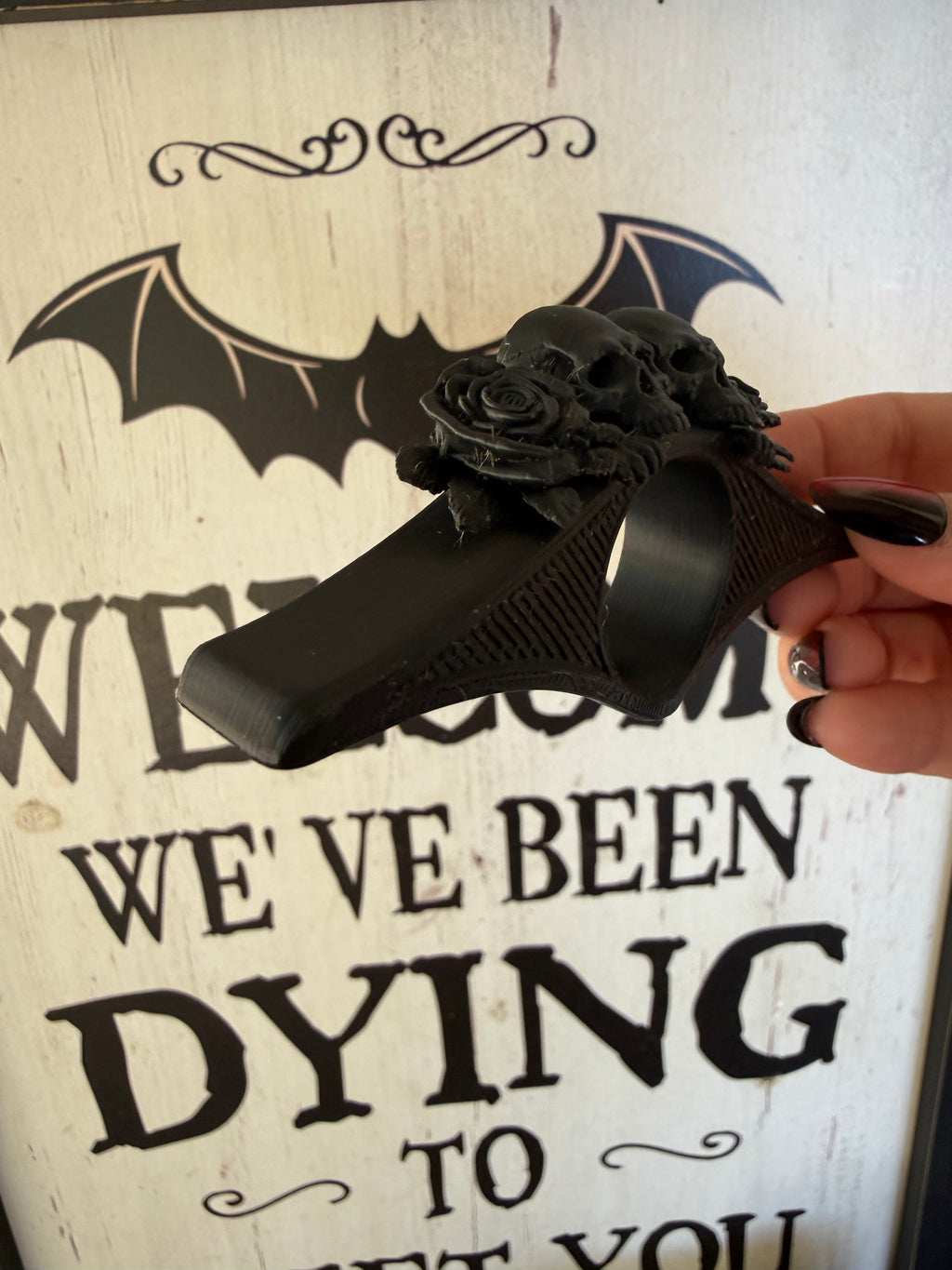 Halloween Thumb page holder 🖤 🌹 💀