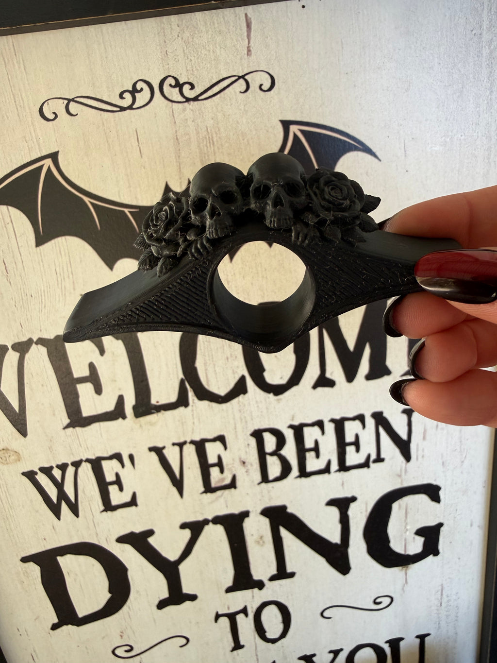 Halloween Thumb page holder 🖤 🌹 💀